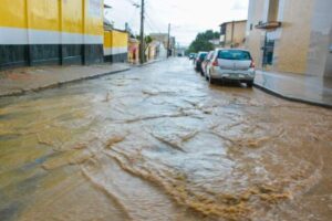 Atenção: Vitória da Conquista inicia semana com chuvas intensas e Defesa Civil monitora situação. Veja a previsão
