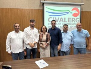 Vereadores de Vitória da Conquista prestigiam eleição de nova direção da CIVALERG, liderada pelo prefeito de Encruzilhada