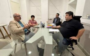 Conquista: Em reunião com secretário de Educação, presidente propõe aproximação entre estudantes e legislativo