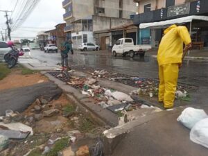 Vitória da Conquista tem previsão de segunda-feira fria, chuvosa e com fortes rajadas de vento, segundo o Inmet