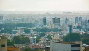 E o cacau vai cair? Vitória da Conquista permanece com alerta de chuvas intensas até amanhã, quarta-feira