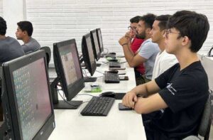 Engenharia é líder no ranking de profissões com maiores salários iniciais