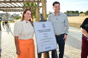 FOTOS: Prefeitura Municipal de Vitória da Conquista entrega praça aos moradores do loteamento Terras do Remanso
