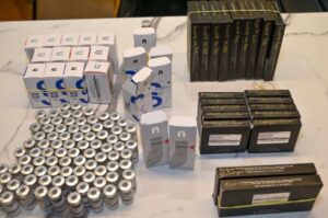 Atenção: Vigilância Sanitária, CRF e Polícia Federal apreendem medicações para emagrecimento em clínica de Vitória da Conquista