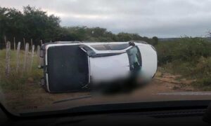 Urgente na região: Identificada a mulher que perdeu a vida após carro capotar nesta quinta-feira na BA-250