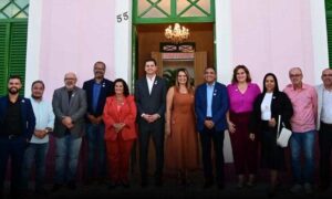 FOTOS: Prefeita Sheila Lemos prepara tombamento do Paço Municipal da PMVC, após entrega da revitalização