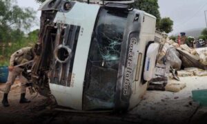 Imagens fortes: Vídeo mostra cenário de caos e tragédia na BA-026, em Maracás. Motorista morreu no acidente