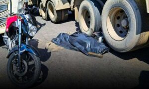 Urgente: Marizete morreu após motocicleta ser atingida por carreta no final da manhã desta quinta-feira