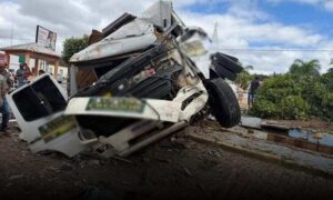 Urgente na região: Novas informações sobre o grave acidente com caminhão desgovernado, na manhã deste sábado