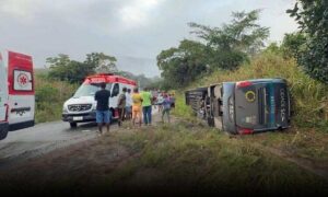 Atenção: Acidente com ônibus da Cidade Sol deixou vários mortos nas primeiras horas deste sábado. Atualização