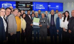 Hospital SAMUR recebe Moção de Aplauso na Câmara, por realizar primeira cirurgia robótica da história de Vitória da Conquista