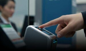 Atenção: Biometria passa a ser obrigatória para acesso a benefícios sociais. Presidente Lula assinou o decreto