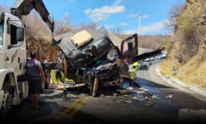 Sudoeste: Motorista escapa da morte após pular de carreta desgovernada, nesta quinta-feira na BR-030