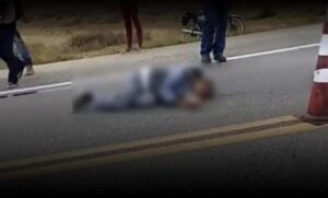 Urgente: Ciclista foi atropelado por carro em alta velocidade na BR-116, na manhã desta terça. PRF e DNIT no local