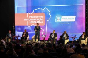 Promovido pela CMVC, 1º Encontro de Comunicação Legislativa da Bahia é aberto em Vitória da Conquista