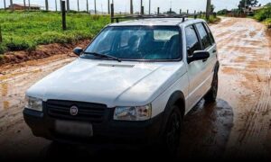 Atenção: Carro de comerciante, roubado a quase 100km de Vitória da Conquista, é localizado na Lagoa das Flores