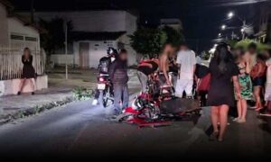 Atenção: Motoqueiro sofreu gravíssimo acidente nesta noite no Bairro Brasil. Vítima foi hospitalizada