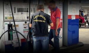 Procon realiza fiscalização em postos de combustíveis de Vitória da Conquista após elevação de preços