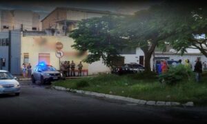Horror na Rua Monte Castelo: PM de Vitória da Conquista isola perímetro onde mulher foi achada morta dentro de freezer
