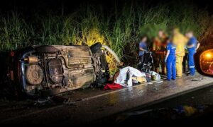 Sudoeste: Seis pessoas ficam feridas e são hospitalizadas após capotamento na noite deste sábado, na BR-330