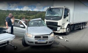 Trágico: Identificada a idosa que morreu após colisão entre carro de passeio e caminhão na rodovia BR-116