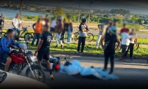 Urgente: Mulher morreu em acidente com motocicleta nesta tarde, na Avenida Brumado, em Vitória da Conquista