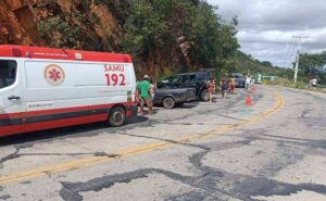 Atenção: SAMU é acionado após grave acidente na BA-148, trecho da “Serra das Almas”. Novas informações