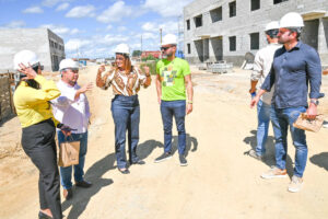 Vila do Servidor: Governo Municipal vistoria obras, tocadas pela VCA Construtora. Entrega será em março de 2028