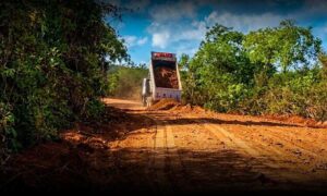 Sudoeste: Governo da Bahia asfaltará estrada que faz ligação entre Mucugê e distrito na Chapada Diamantina